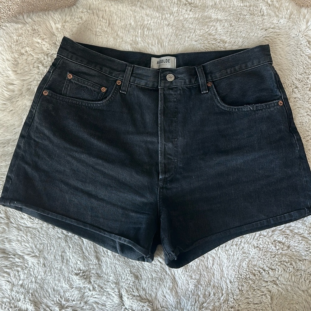 Agolde Dee Short with rolled hem in a washed black